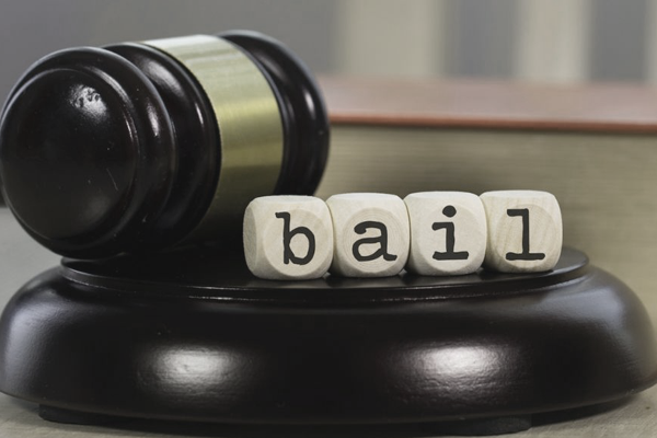 Can anticipatory bail be granted to a proclaimed offender ?